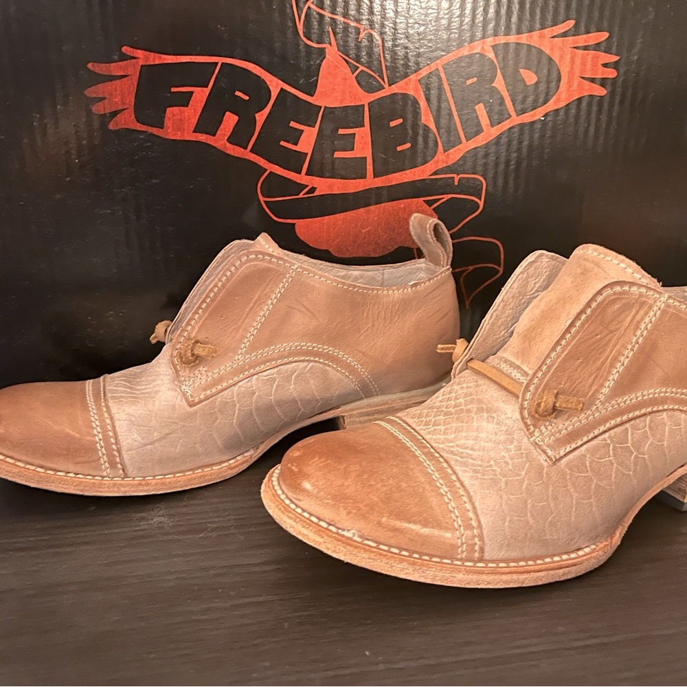 Free Birds - Mable / 7 Tan  - occasionally worn.  Needs a new good Home